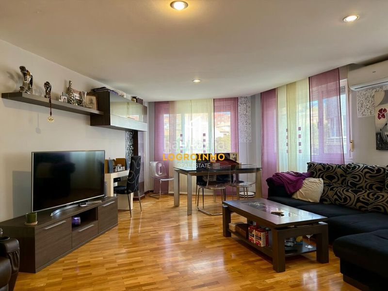 Foto 902f0bf7-c9fa-435d-9bf3-99753d39d4b7. Flat with heating pool in Villamediana de Iregua