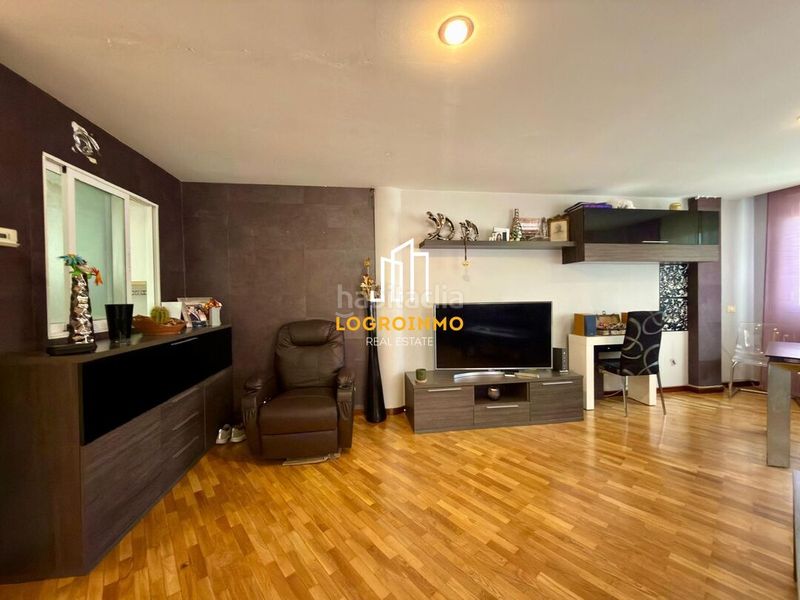 Foto d197c029-bda4-4751-b516-fb465da5e474. Flat with heating pool in Villamediana de Iregua