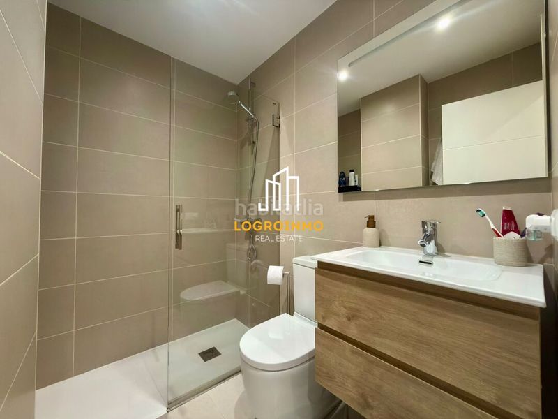 Foto 307ba93f-d7b7-41b1-8541-468e0b30db7e. Flat with heating parking in Gran Via Logroño