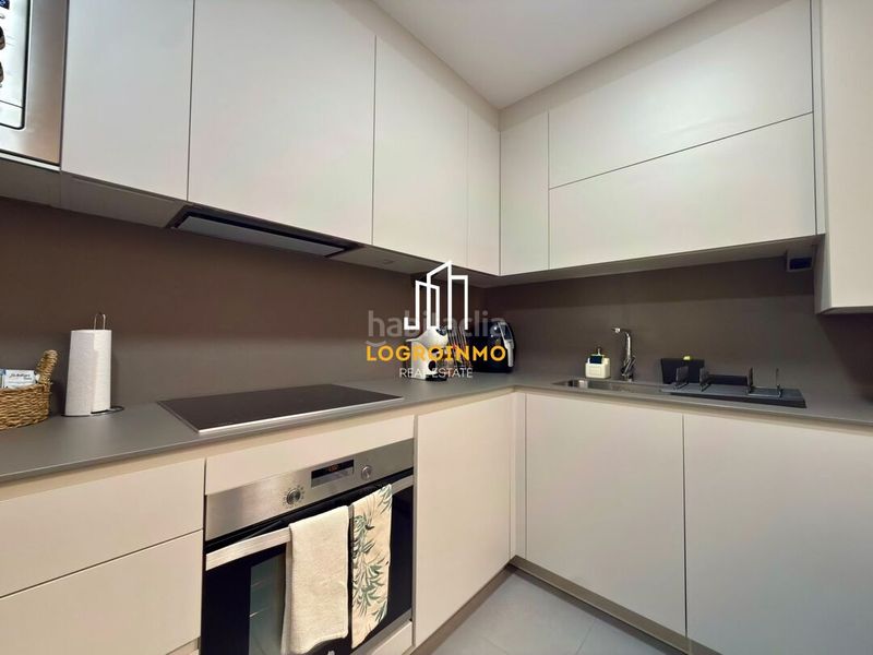 Foto 65a3812b-a339-48ba-a91e-ef3def2ed854. Flat with heating parking in Gran Via Logroño