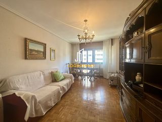 Etagenwohnung in Gran Via. Piso en venta en gran vía, logroño