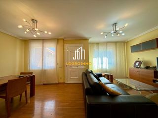Maison jumelée à Villamediana de Iregua. Chalet en venta en avda caballeros templarios, villamediana de i
