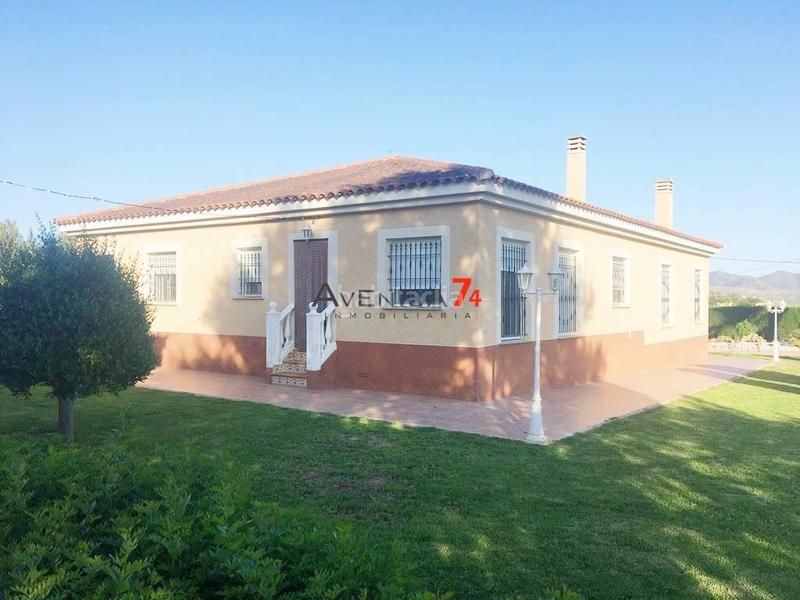 Foto 24bf3fc9-4e6c-46a4-bfd2-a6684a1f64a7. Chalet avec chauffage parking dans San Cristóbal - San Diego Lorca
