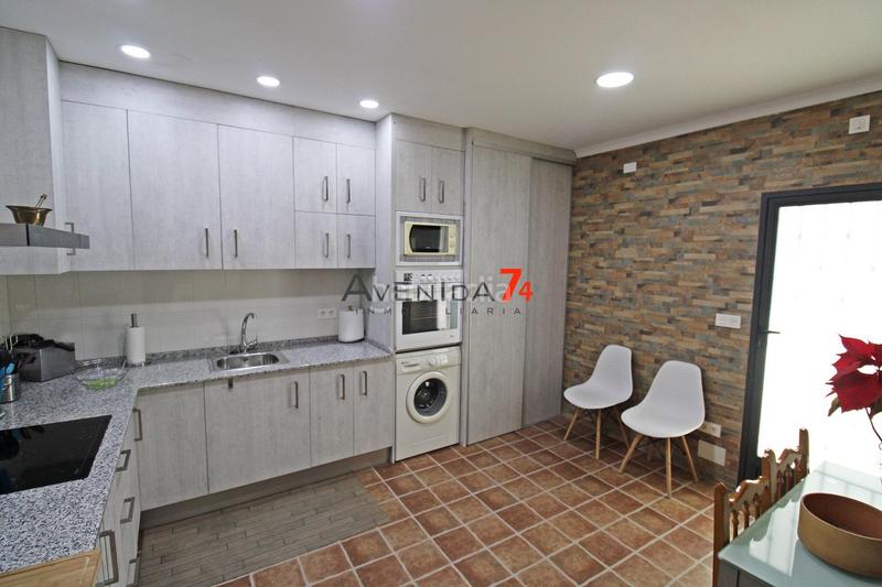 Foto 32ae8cee-ef55-4ca9-b2a2-69cdc85ace2c. Casale con riscaldamento in Sutullena Lorca