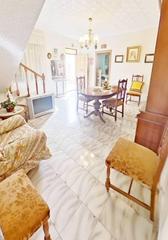 Maison à La Tova. Casa la parroquia