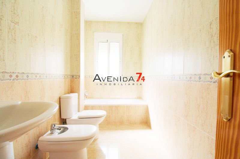 Foto e4bc2ae3-d2df-4ea6-85b0-456cc1227e1e. Pis amb aparcament a Puerto Lumbreras