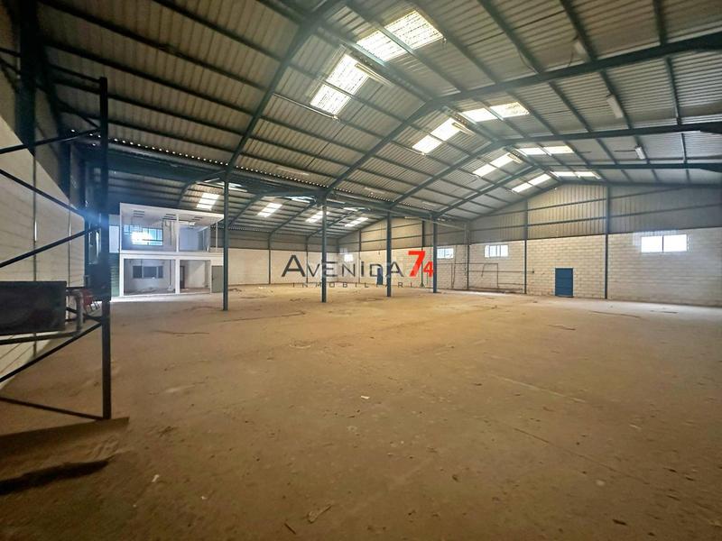 Foto d3429140-512b-4271-82fd-003d366f754c. Capannone industriale in Avilés Lorca