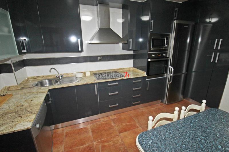 Foto 6113cddc-cf6a-4d68-8050-f11567450544. Flat with parking in Sutullena Lorca