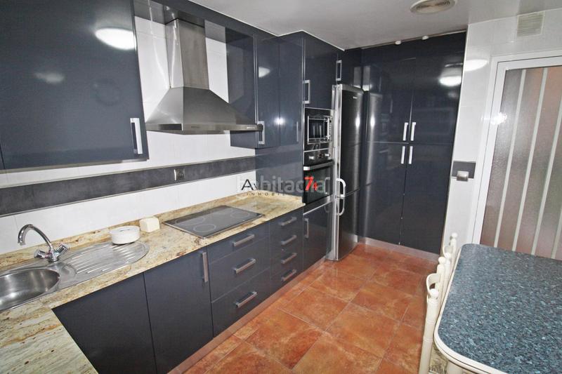 Foto 6b3cbf5e-a285-4fa4-b35f-e27f5c876d9c. Flat with parking in Sutullena Lorca