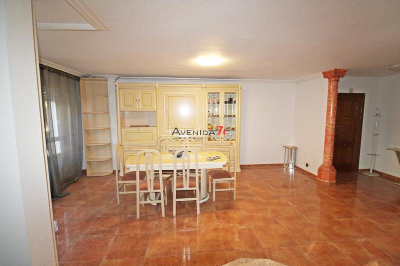 Foto 8c3f07f1-9cfc-477a-a71d-c461e09b9b45. Flat with parking in Sutullena Lorca