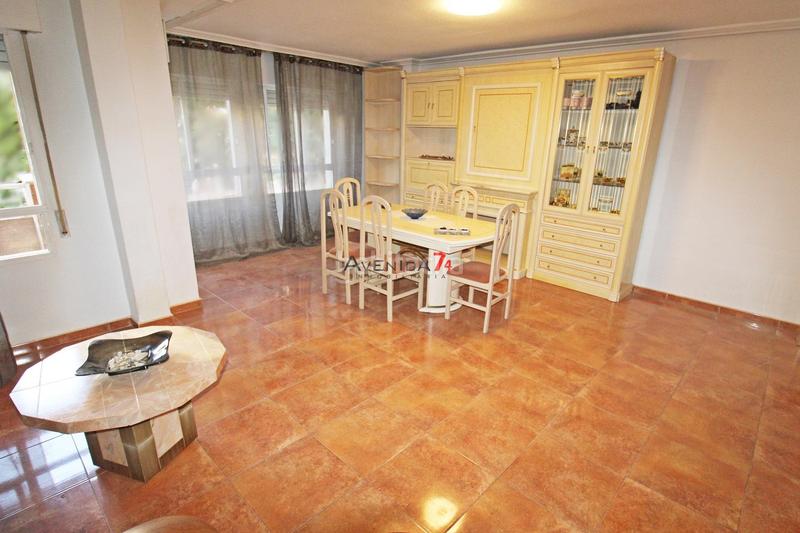 Foto fa121dff-cbf9-4b24-946f-8f94c2a3a130. Flat with parking in Sutullena Lorca