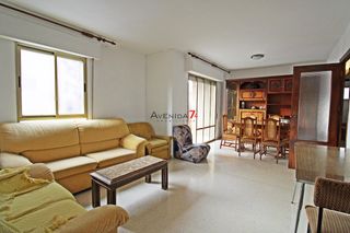 Pis en San Mateo. Magnifico piso de 4 dormitorios en el ovalo  ref 435