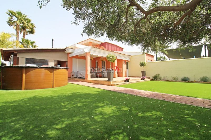 Foto 7436c39d-6048-4f29-ae41-0f747903b4b5. Chalet avec parking piscine dans Purias Lorca