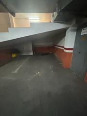 Autoparkplatz  Calle de poblet. Venta parking coche moto y armario/trastero