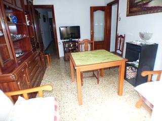Appartement  Travessera de collblanc. Oportunidad piso con ascensor y balcón