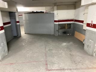 Autoparkplatz in Carrer de cartellà 77