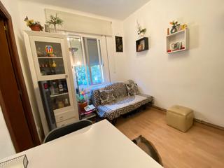 Etagenwohnung  Carrer de santapau. Fantástica inversión