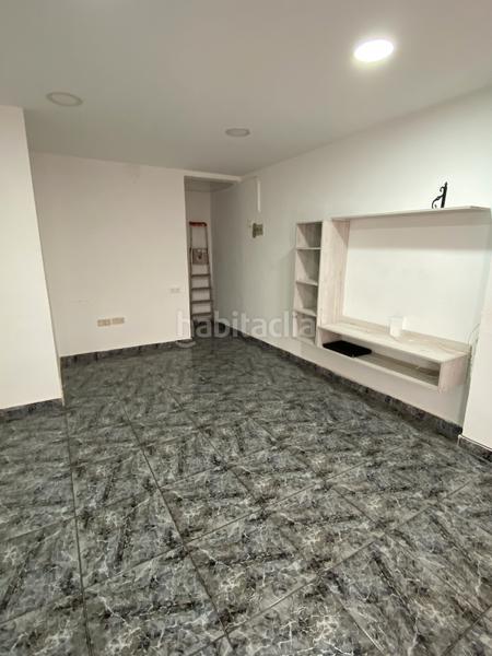 Foto 2d68c004-b218-4517-8622-44554944c093. Lloguer local comercial a Horta Barcelona