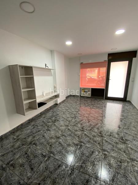 Foto d072014a-3573-482d-b41d-7a40e6d0c7d8. Rent business premise in Horta Barcelona