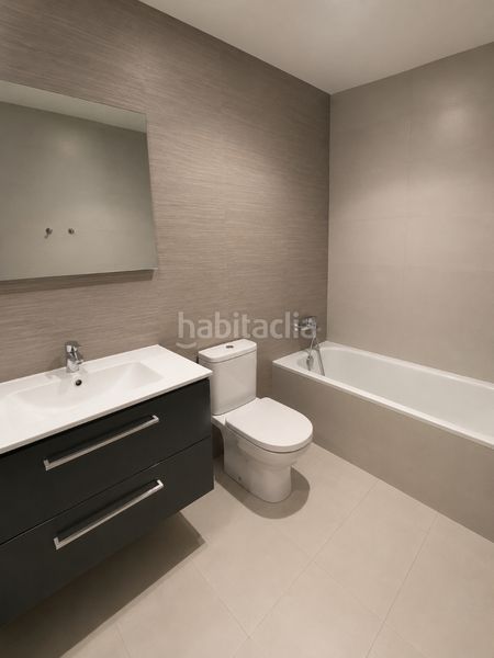 Foto 733b74a0-ab5d-4d63-8cd1-173758865f2b. Planta baixa a Porta Barcelona