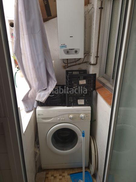 Foto afc05fda-f28b-4052-9457-9b51640ac37a. Àtic a La Salut Badalona