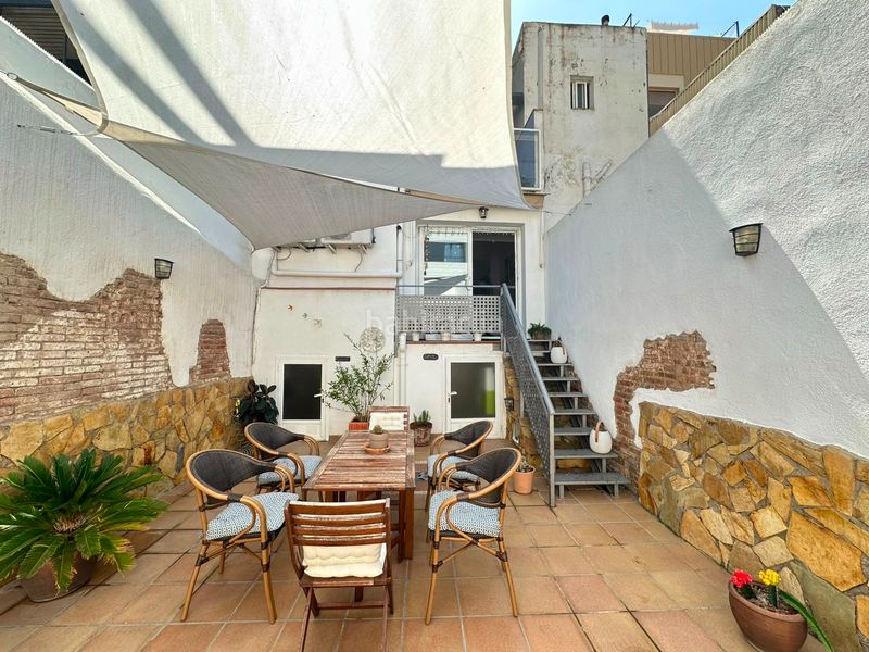 Foto 4c3b1252-545e-4550-ac13-0af6f96438d1. Planta baixa amb calefacció piscina a Gorg Badalona