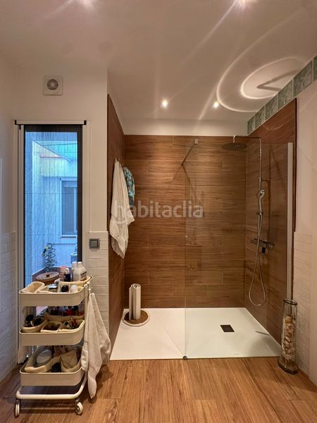 Foto e98eea96-6c07-4df2-be28-783f217a1ca5. Planta baixa amb calefacció piscina a Gorg Badalona