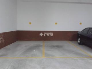 Miete Autoparkplatz in Ciudad Jardín. Garaje en alquiler junto corte ingles