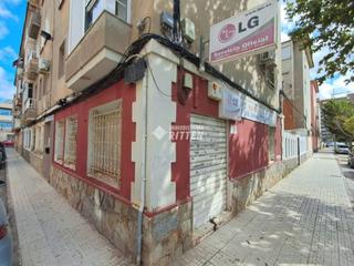 Pis a Verónicas 1. Piso en venta en av. toreros