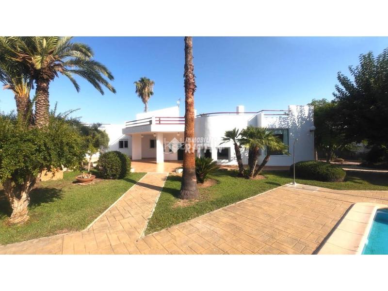 Foto ce45315d-78ad-4427-b74b-050bc8e75136. Chalet avec parking piscine dans Canteras Cartagena