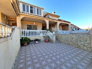 Maison jumele  Astorga. Excelente duplex en venta con sotano los barreros residencial sa
