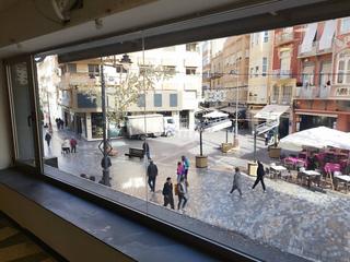 Lloguer Local Comercial  Puerta de murcia. Alquiler de oficina o  local  comercial en pleno centro de carta