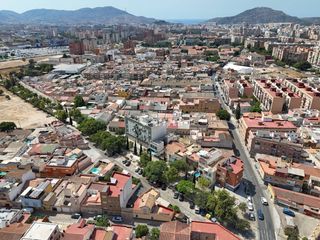 Flat  Calle postigos 7. Venta de  piso de 128 m con 4 dormitorios junto a la vía verde