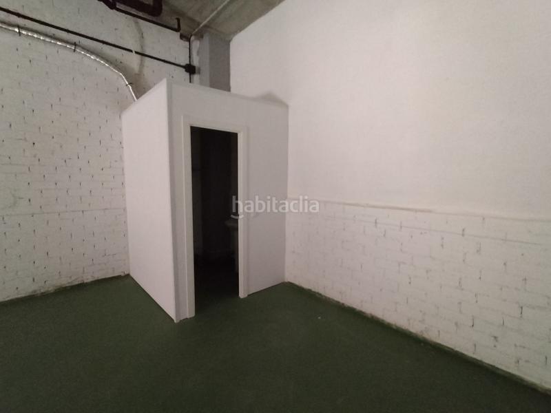 Foto 10bb8ed8-382c-4311-9c8d-cb196ffd1499. Local comercial en Nou Benicalap Valencia