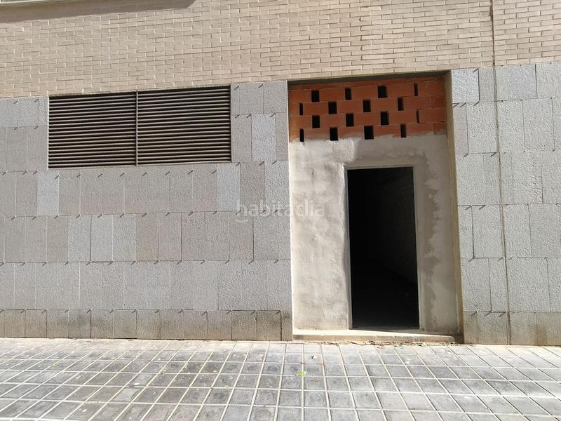 Foto a877300c-c4b4-4fa5-a7a2-5d0661714cc8. Locale commerciale in Nou Benicalap Valencia