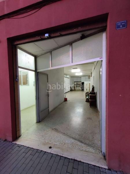 Foto b9faf005-81bc-4720-b4de-8e50cbf58130. Local comercial en Ciutat Fallera Valencia