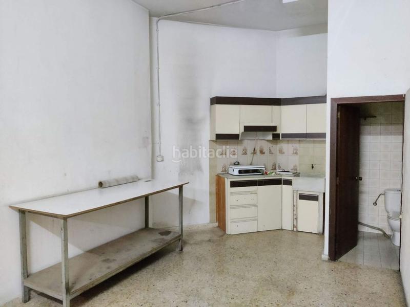 Foto effd0ad2-c6cc-4bdc-9624-232a5fd3e8b8. Local comercial en Ciutat Fallera Valencia