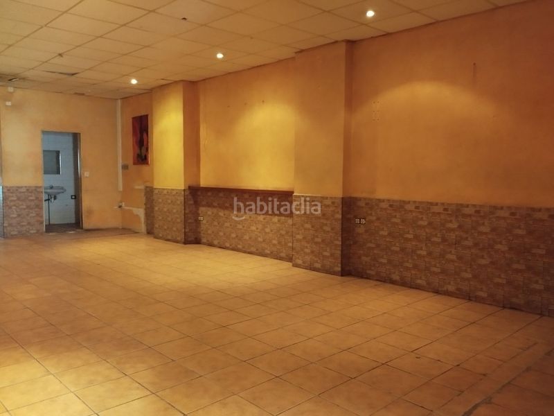 Foto 1c582f9a-9456-41ab-bbf0-ad218e921392. Local comercial a La Petxina Valencia