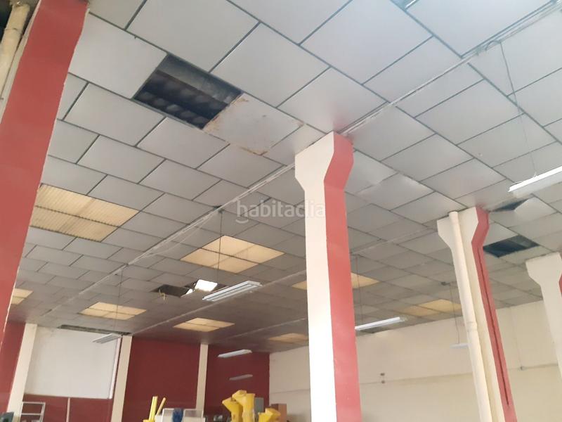 Foto d025fcb6-68ac-4c9a-84d3-b7ac576823f6. Local comercial en Barrio Benicalap Valencia