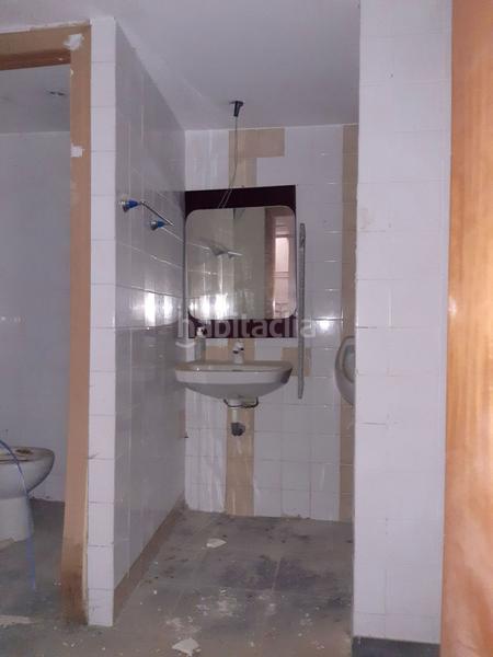 Foto fb82a264-18f3-4e2d-bb3c-c8e3659175eb. Local comercial en Barrio Benicalap Valencia