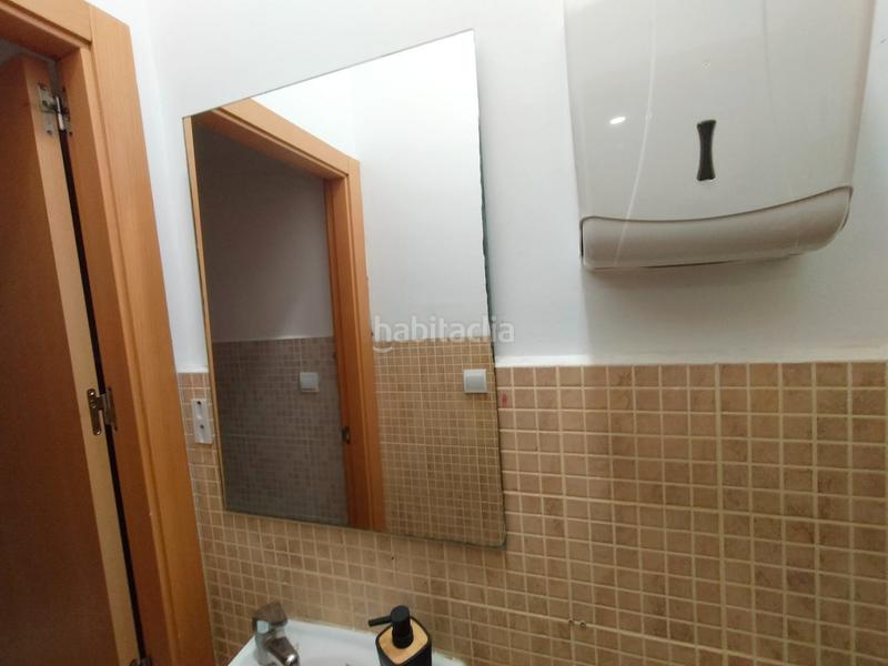 Foto 09a3cab8-b36e-4d0f-9763-e734c874d0a1. Traspaso local comercial en Ciutat Jardí Valencia