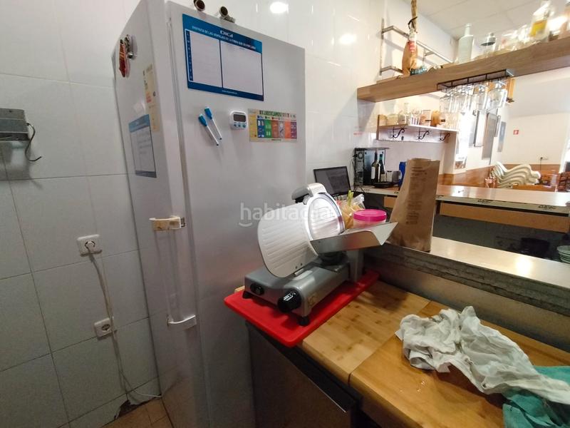 Foto c8b942bb-508e-4aa7-8717-bbf9a49ad720. Traspaso local comercial en Ciutat Jardí Valencia