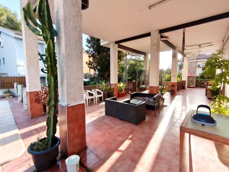 Foto 777b1b20-410d-4e71-9ae8-afe1526174c4. Xalet amb piscina a Godelleta