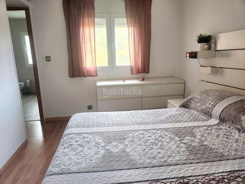 Foto d763fa58-e76c-4e65-ab48-0059c53bca9b. Xalet amb piscina a Godelleta