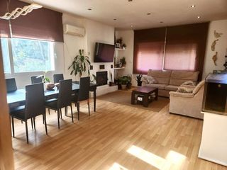 Chalet en Godelleta. - - - bonita casa independiente en cumbres de calicanto -