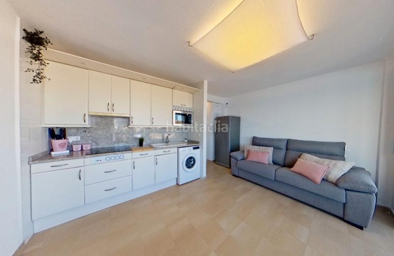 Foto 3ad85390-819f-4808-8c17-1db020ece3cc. Apartamento en El Perellonet Valencia