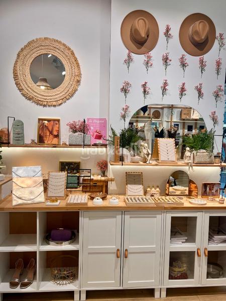 Foto b98b378c-c5e7-40c6-8ebd-1f2f53b9355a. Local comercial amb calefacció a Sant Llorenç - Zona Alfahuir Valencia