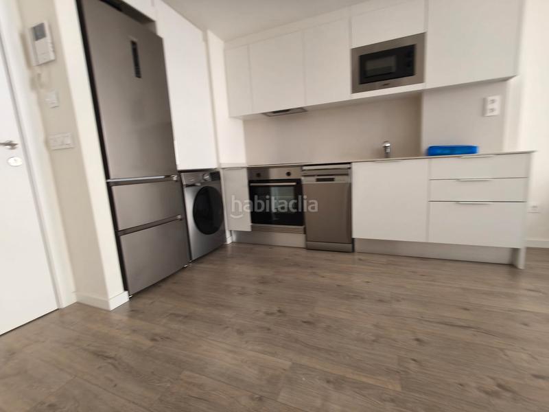 Foto 05451c1c-b3ce-4ed2-8856-cb536ab1dac4. Rent flat with parking pool in Malilla Valencia