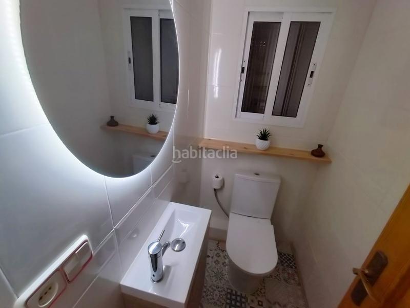 Foto b4d9baba-14cd-46d3-8699-60ac2bdc6132. Alquiler piso en Barrio Benicalap Valencia