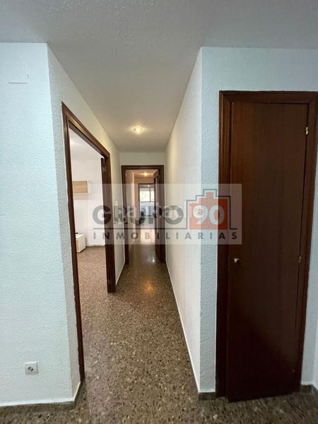 Foto 040600c6-5869-4efd-841c-7407fea85f25. Pis a Mestalla Valencia